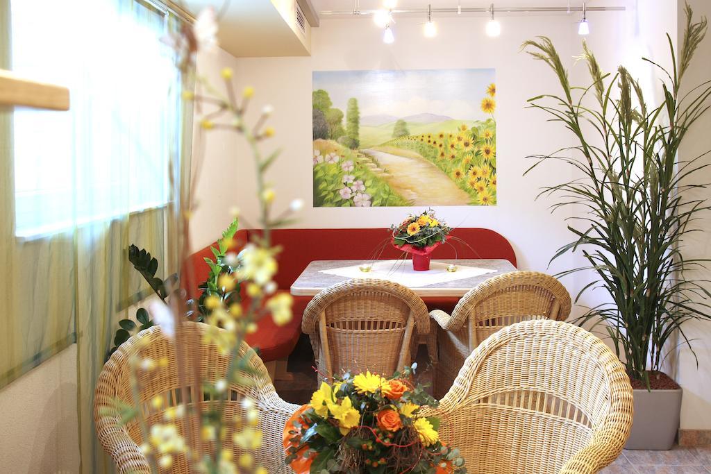 Hotel Der Stockinger Unterpremstaetten ภายนอก รูปภาพ